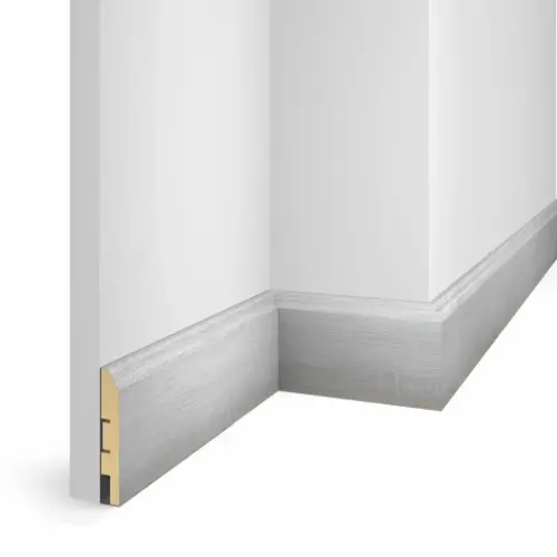 Напольный плинтус WP07 дуб Айсберг, экошпон 