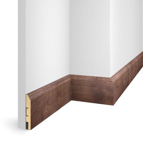 Напольный плинтус WP07 дуб Лава, экошпон 