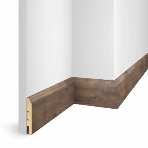 Напольный плинтус WP07 дуб Старинный натуральный, экошпон 