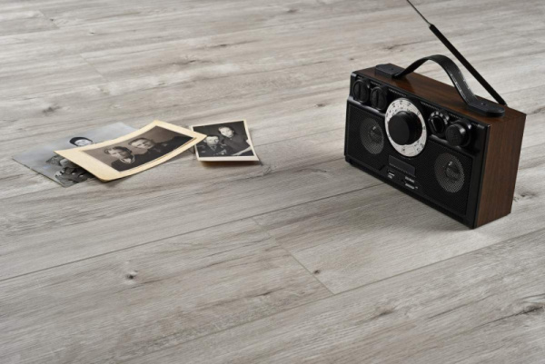 SPC ламинат Noventis Iceberg Дуб Вестфонна  SPC ламинат Noventis Iceberg Дуб Вестфонна