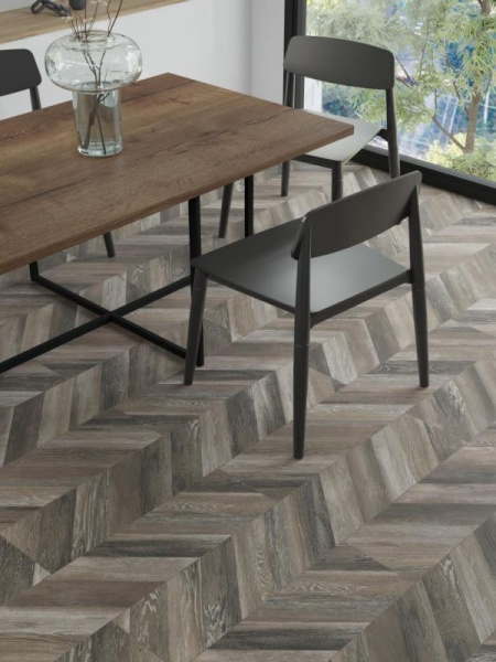 Ламинат Egger Дуб Кестинкорт Шоколад 