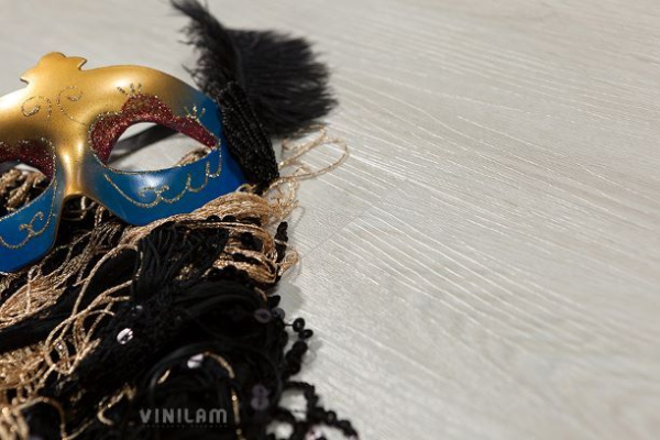 Виниловый ламинат VINILAM Click Hybrid Пробка 10-077 Дуб Линтер Виниловый ламинат VINILAM Click Hybrid Пробка 10-077 Дуб Линтер