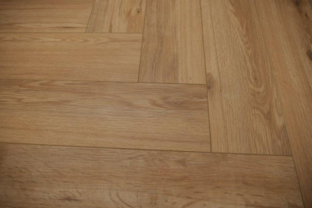 SPC ламинат Steinholz Herringbone Лархе 